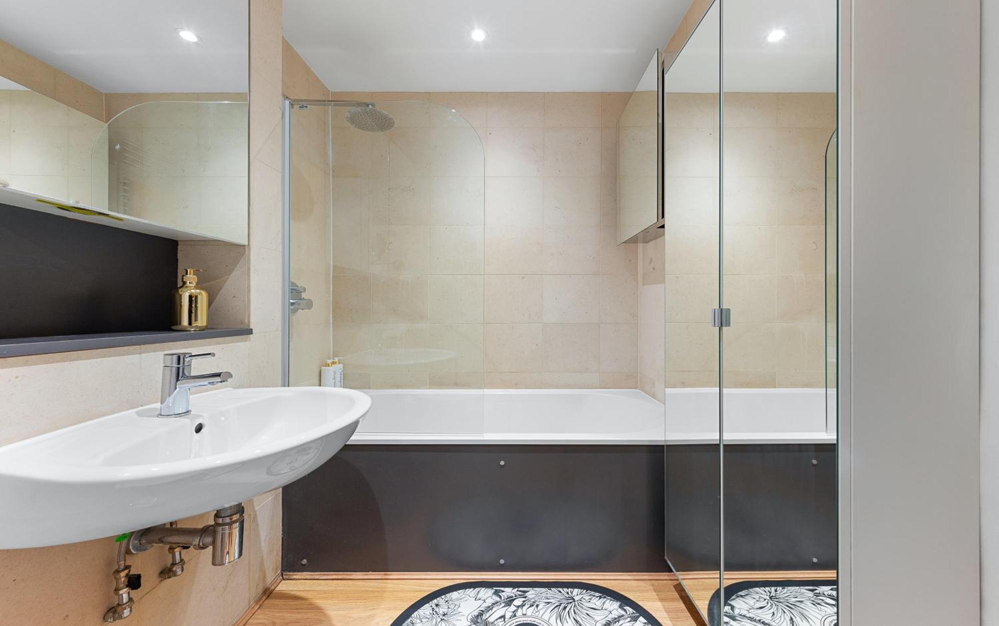 Designer Victorian Flat With Large Terrace Daire Londra Dış mekan fotoğraf