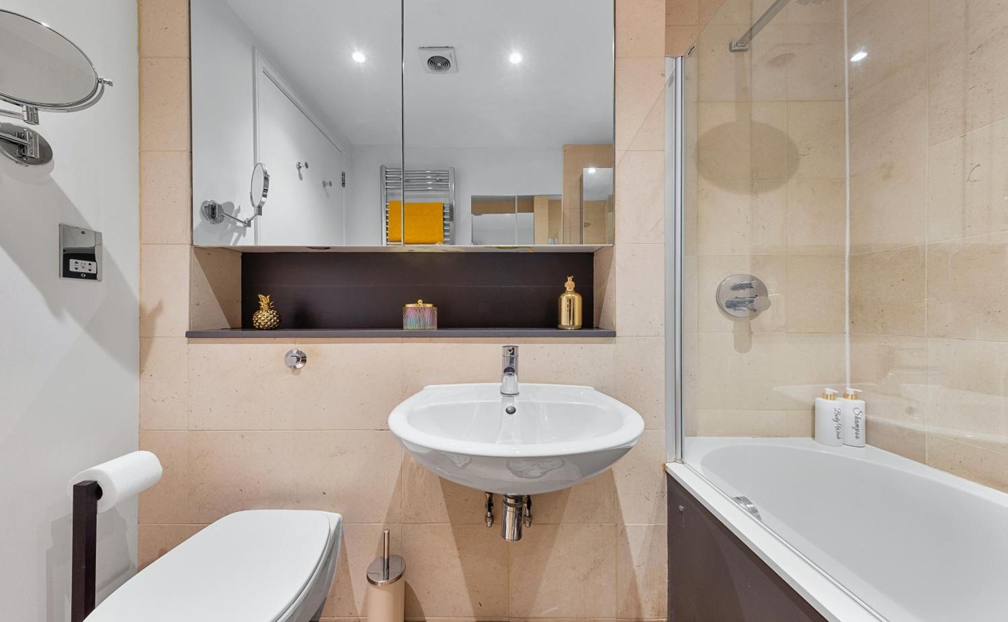 Designer Victorian Flat With Large Terrace Daire Londra Dış mekan fotoğraf